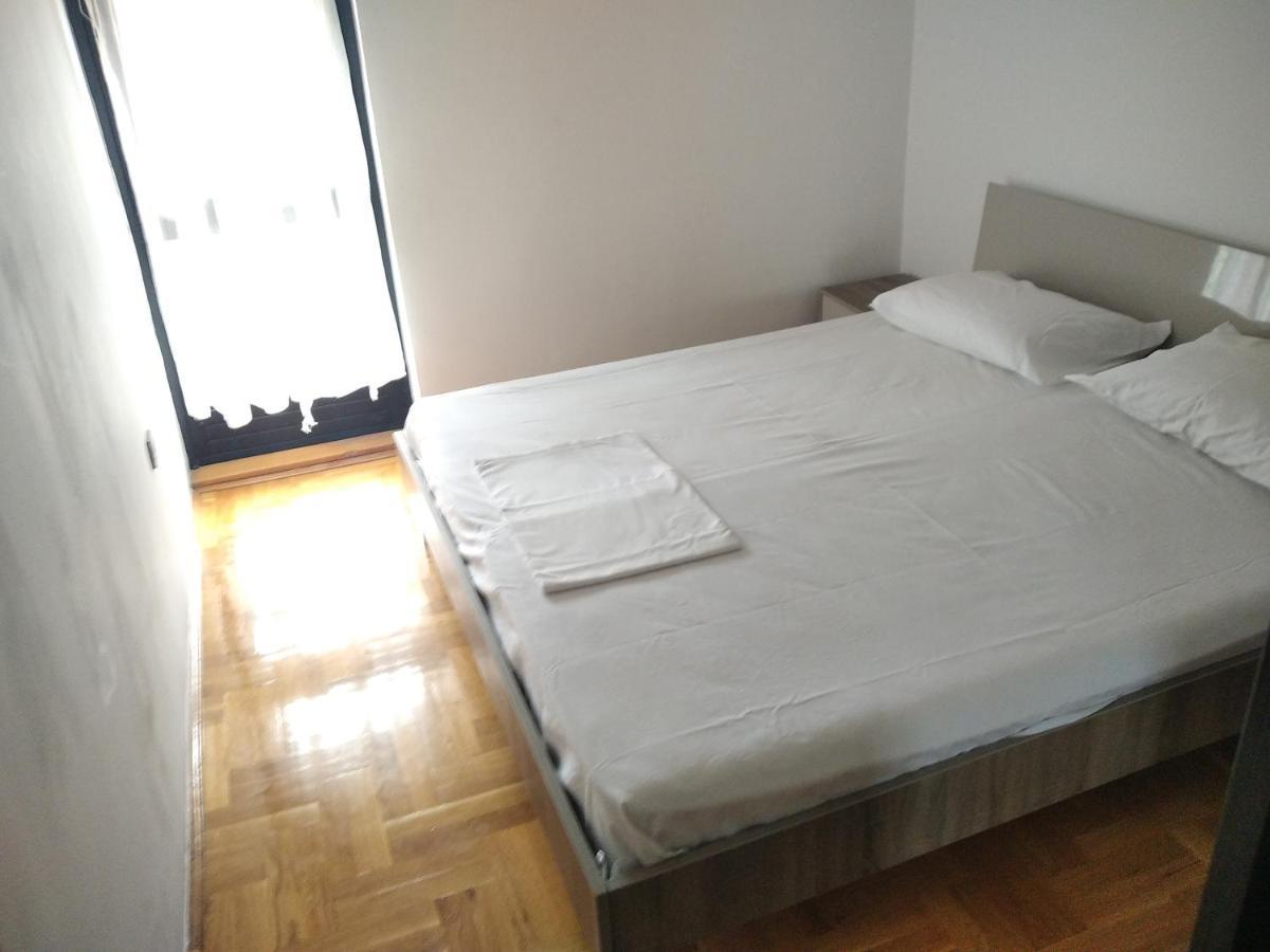 شقة Apartman Senka 2 بودغوريتْسا المظهر الخارجي الصورة