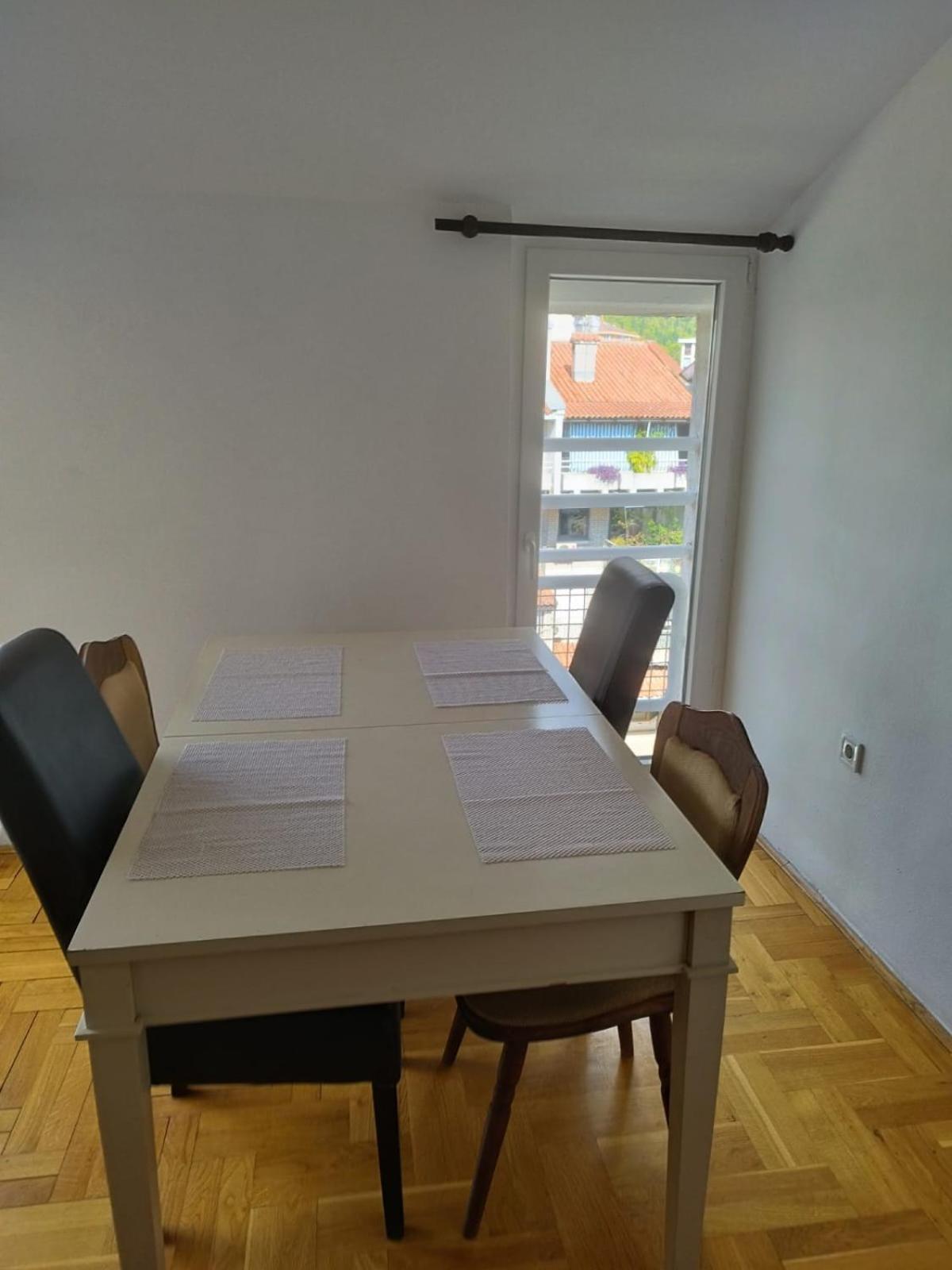 شقة Apartman Senka 2 بودغوريتْسا المظهر الخارجي الصورة