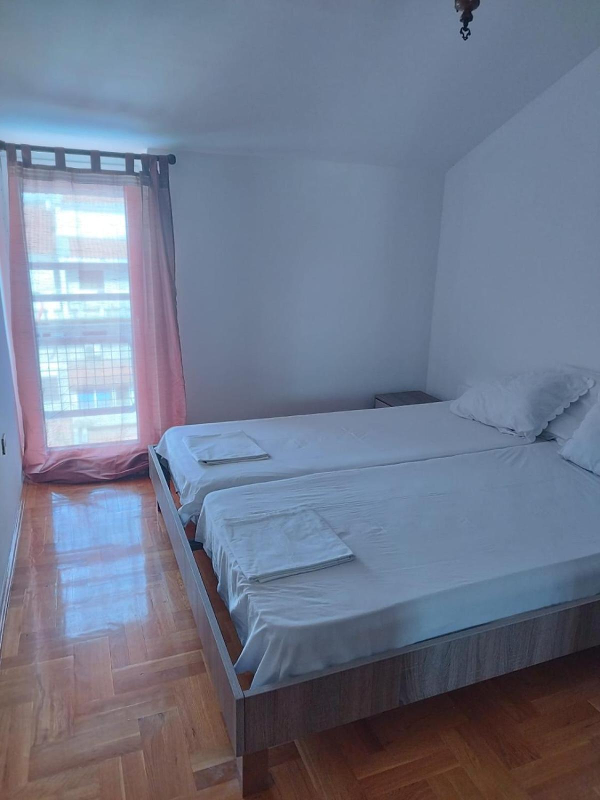 شقة Apartman Senka 2 بودغوريتْسا المظهر الخارجي الصورة
